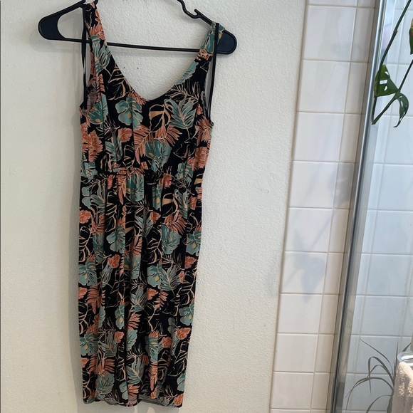 Tropical Leaf Print Midi Dress - Picture 5 of 7